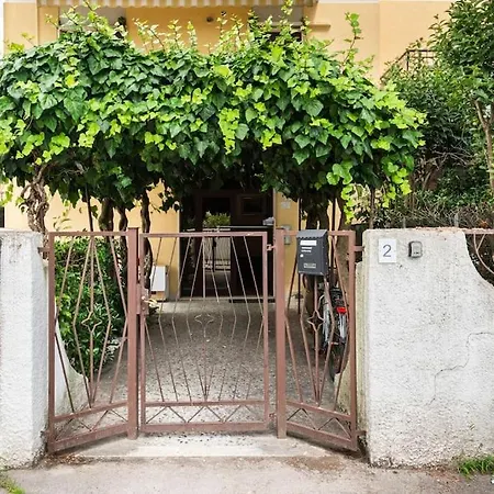 Apartment Host In Italy - 200m From The Sea, Place Included *